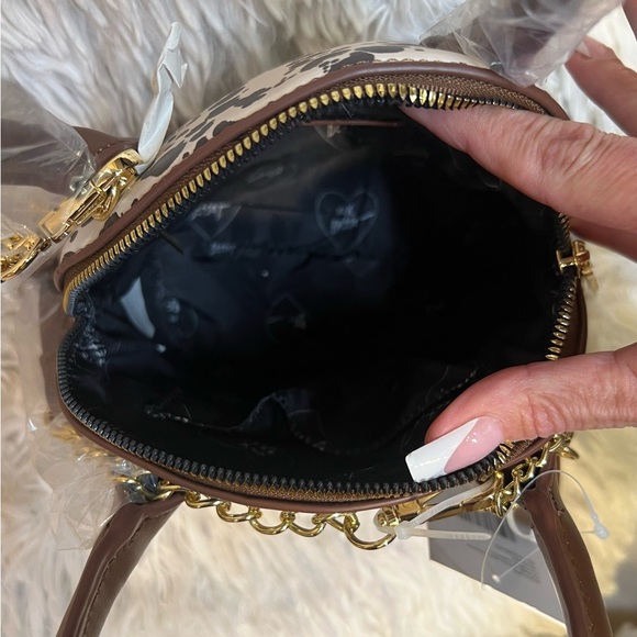 🤎🐄 Betsey Johnson XO Hope Dome Satchel Western Cow Heart Print Crossbody🤎🐄NWT - Picture 14 of 14